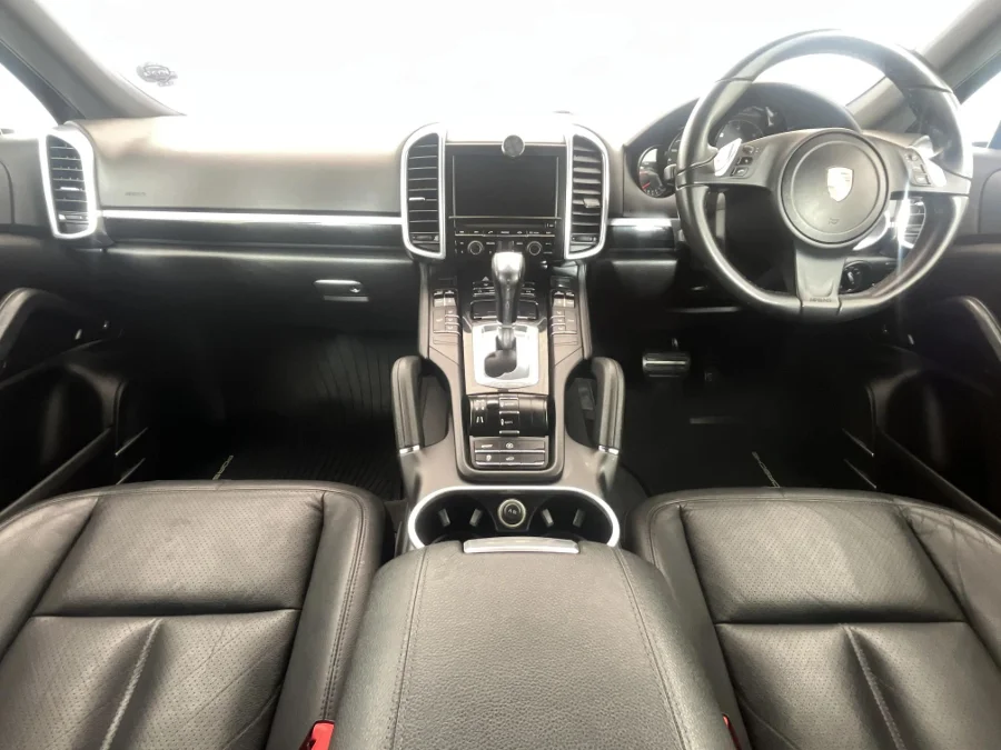 Used 2012 Porsche Cayenne diesel - WeBuyCars JHB South