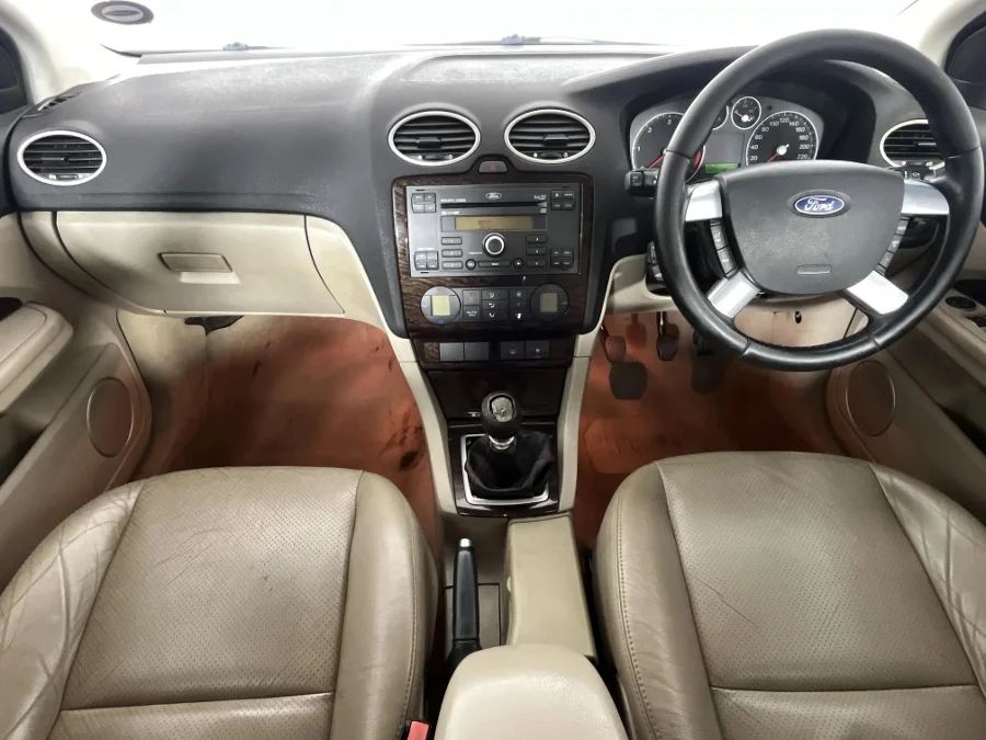 Used 2006 Ford Focus 2.0TDCi Ghia 4-door - WeBuyCars Montana Used 2006 Ford Focus 2.0TDCi Ghia 4-door - WeBuyCars Montana