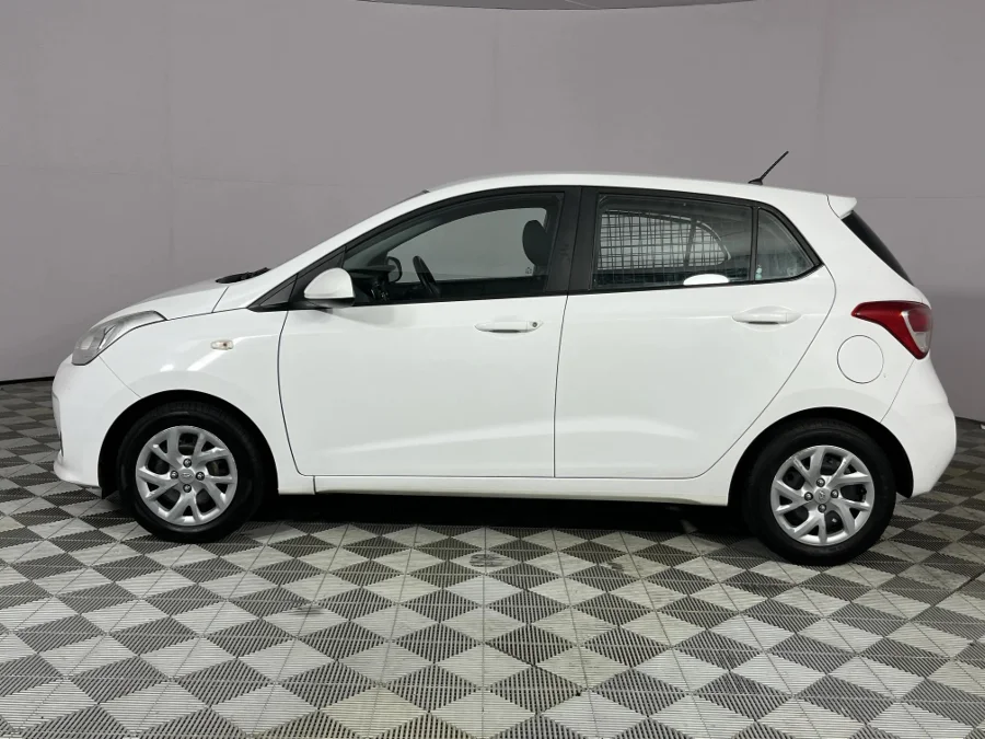 Used 2020 Hyundai Grand i10 1.0 Motion Cargo panel van - WeBuyCars Brackenfell Cape Town Used 2020 Hyundai Grand i10 1.0 Motion Cargo panel van - WeBuyCars Brackenfell Cape Town