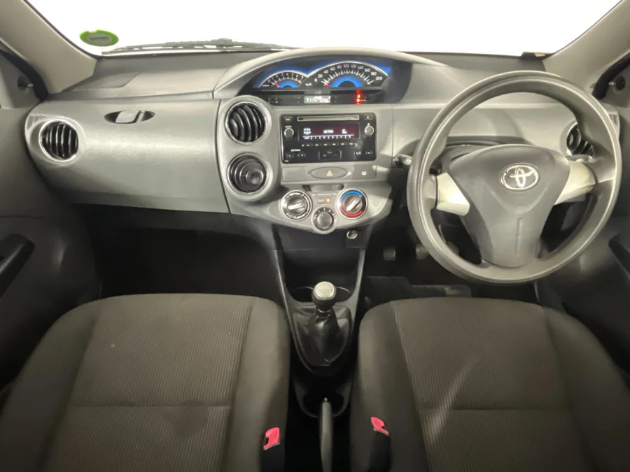 Used 2017 Toyota Etios hatch 1.5 Sprint - WeBuyCars Lansdowne