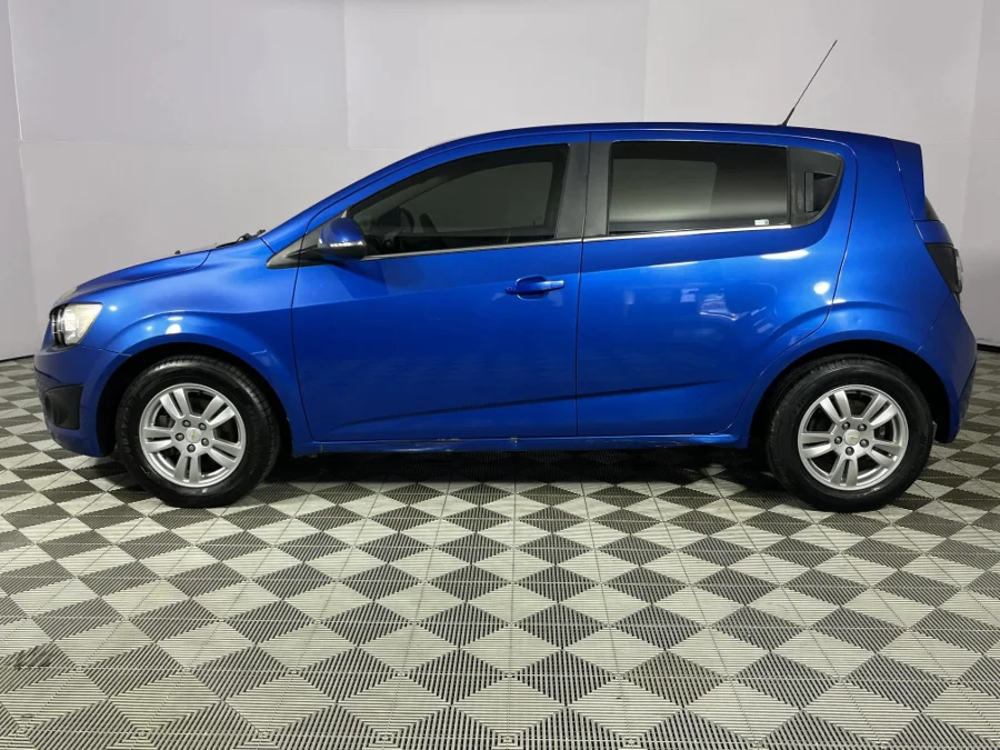Used 2015 Chevrolet Sonic hatch 1.6 LS Black&White Edition - WeBuyCars Durban Used 2015 Chevrolet Sonic hatch 1.6 LS Black&White Edition - WeBuyCars Durban
