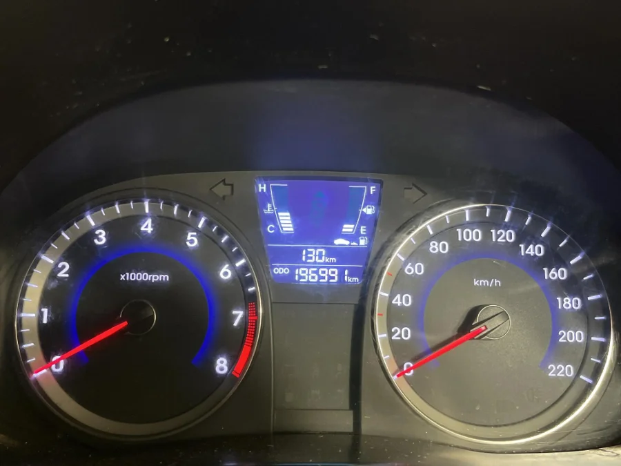 Used 2013 Hyundai Accent sedan 1.6 Motion - WeBuyCars JHB South