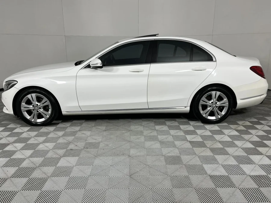 Used 2014 Mercedes-Benz C-Class C220d auto - WeBuycars East London