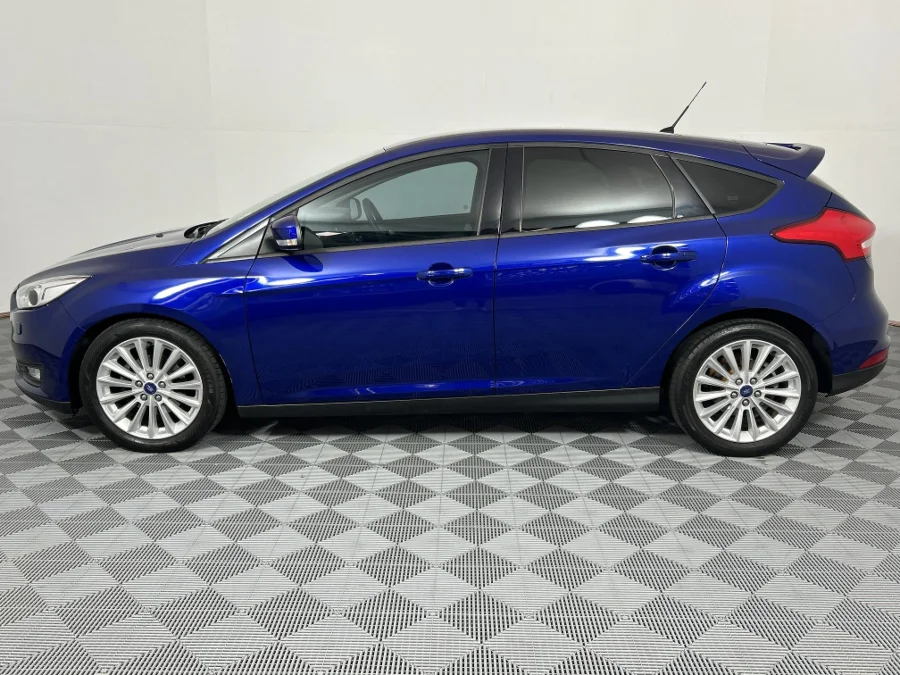 Used 2017 Ford Focus hatch 1.5T Trend auto - WeBuyCars Richmond