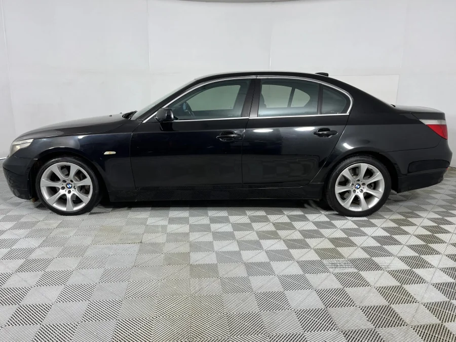 Used 2006 BMW 5 Series 550i steptronic - WeBuyCars Silverlakes