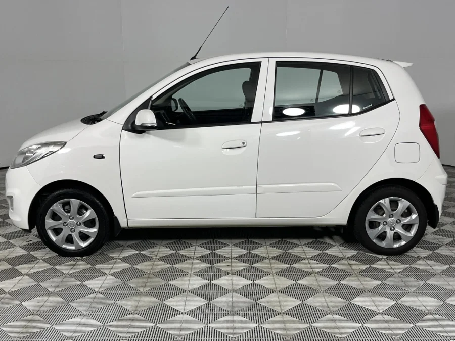 Used 2016 Hyundai i10 1.1 Motion auto - WeBuyCars Richmond