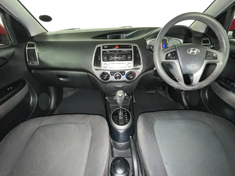 Used 2015 Hyundai i20 1.4 Fluid auto - WeBuyCars Germiston