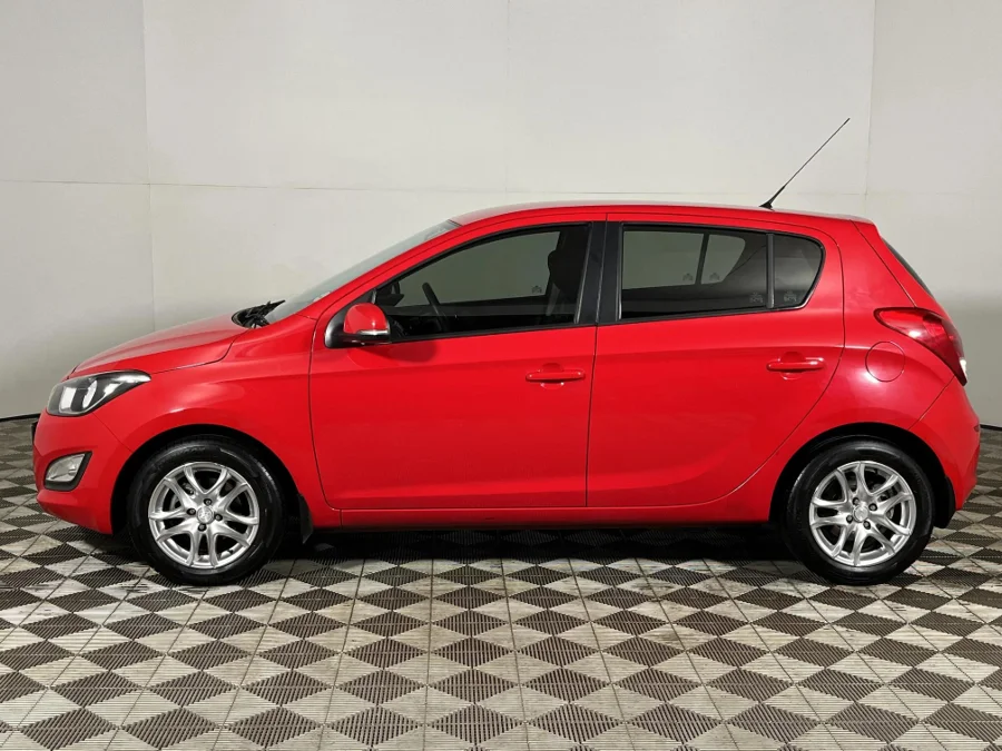 Used 2015 Hyundai i20 1.4 Fluid auto - WeBuyCars Germiston