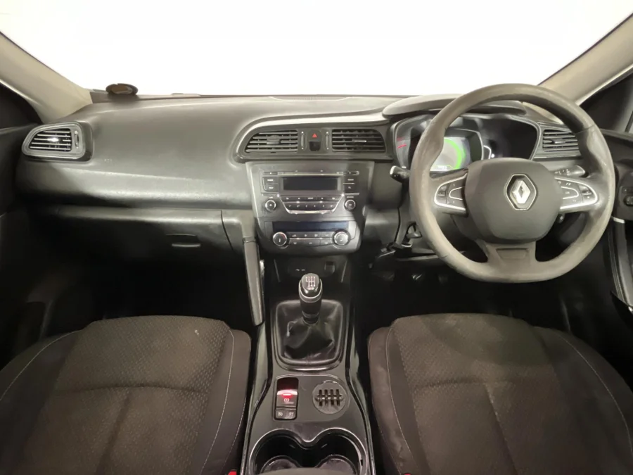 Used 2017 Renault Kadjar 96kW TCe Dynamique - WeBuyCars Germiston