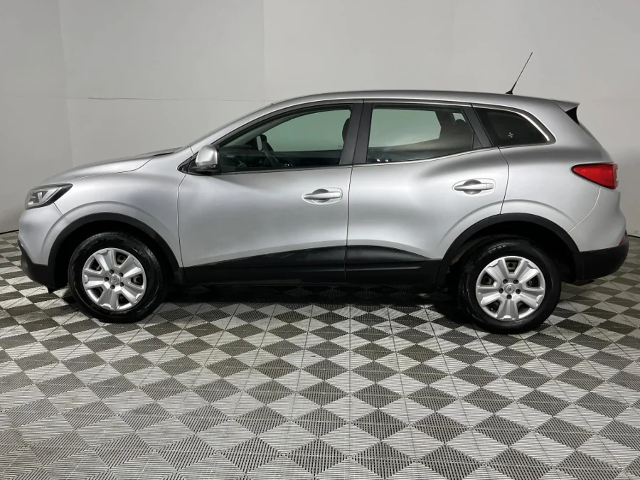 Used 2017 Renault Kadjar 96kW TCe Dynamique - WeBuyCars Germiston