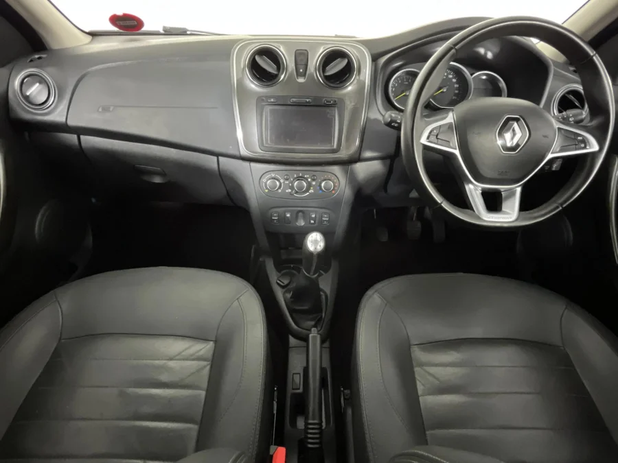 Used 2017 Renault Sandero 66kW turbo Stepway Dynamique - WeBuyCars Gqeberha
