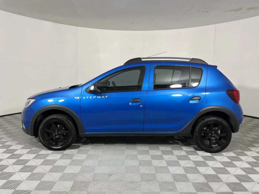 Used 2017 Renault Sandero 66kW turbo Stepway Dynamique - WeBuyCars Gqeberha