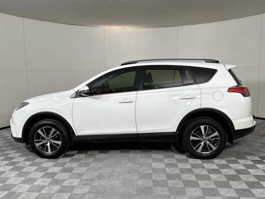 Used 2016 Toyota RAV4 2.0 GX auto - WeBuyCars JHB South