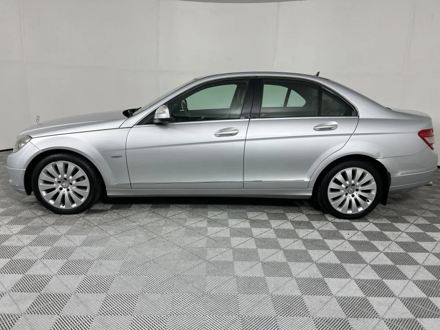 Used 2009 Mercedes-Benz C-Class C180 Kompressor Elegance - WeBuyCars The Dome