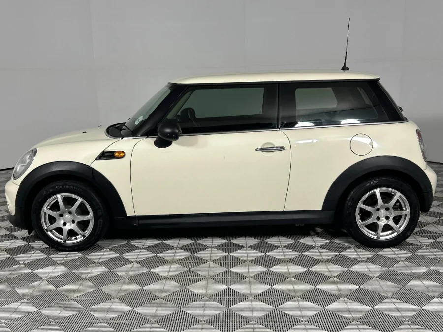 Used 2012 MINI Hatch One - WeBuyCars Montana