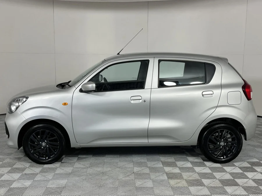 Used 2024 Toyota Vitz 1.0 XR auto - WeBuyCars Mbombela