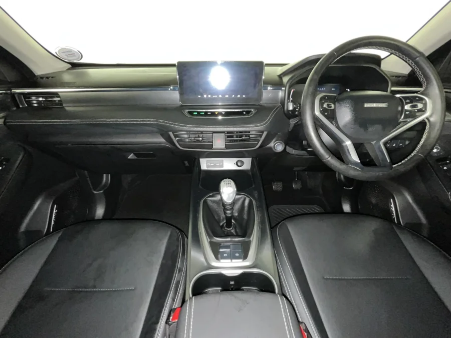 Used 2023 Haval Jolion 1.5T Luxury manual - WeBuyCars JHB South
