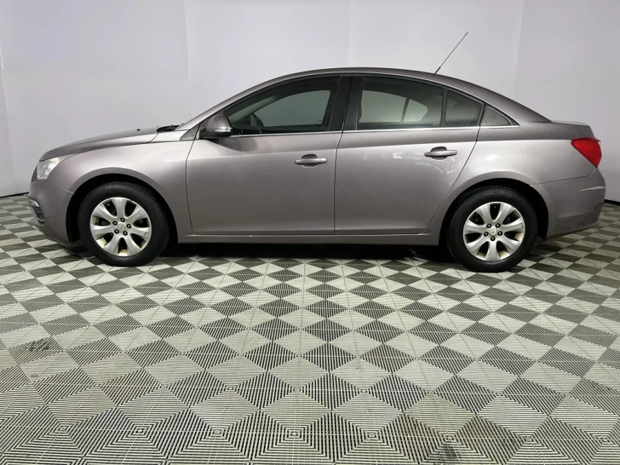 Used 2016 Chevrolet Cruze sedan 1.4T LS auto - WeBuyCars JHB South