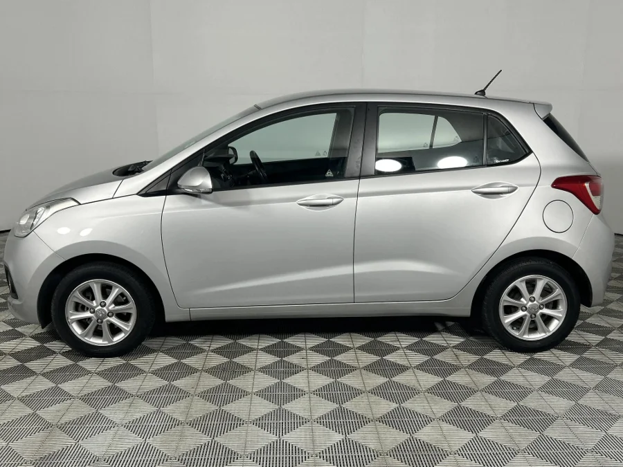 Used 2015 Hyundai Grand i10 1.25 Fluid - WeBuyCars Lansdowne Used 2015 Hyundai Grand i10 1.25 Fluid - WeBuyCars Lansdowne