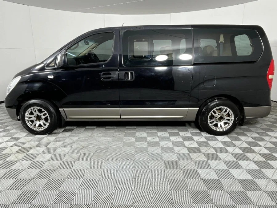 Used 2011 Hyundai H-1 2.4 bus Executive - WeBuycars East London
