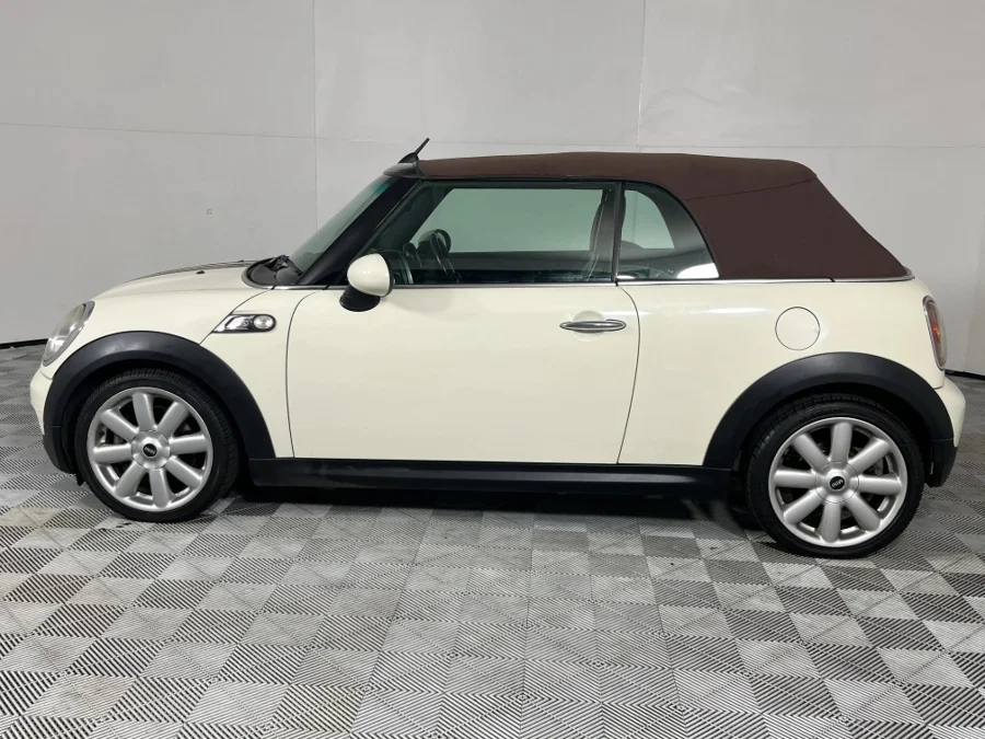 Used 2010 MINI Convertible Cooper S Convertible Highgate - WeBuyCars Riverhorse