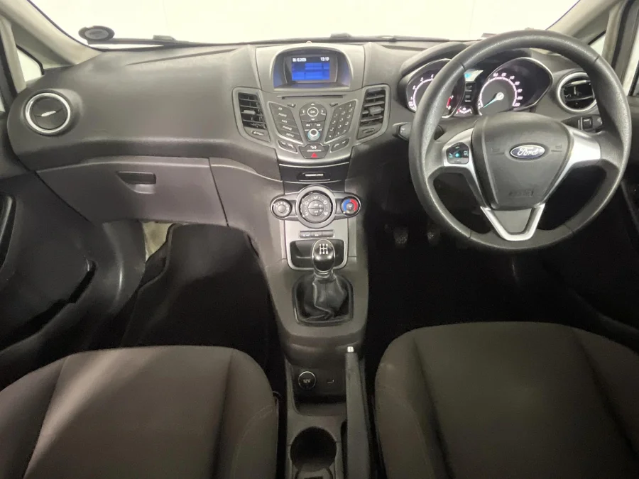 Used 2017 Ford Fiesta 5-door 1.4 Trend - WeBuyCars Silverlakes Used 2017 Ford Fiesta 5-door 1.4 Trend - WeBuyCars Silverlakes