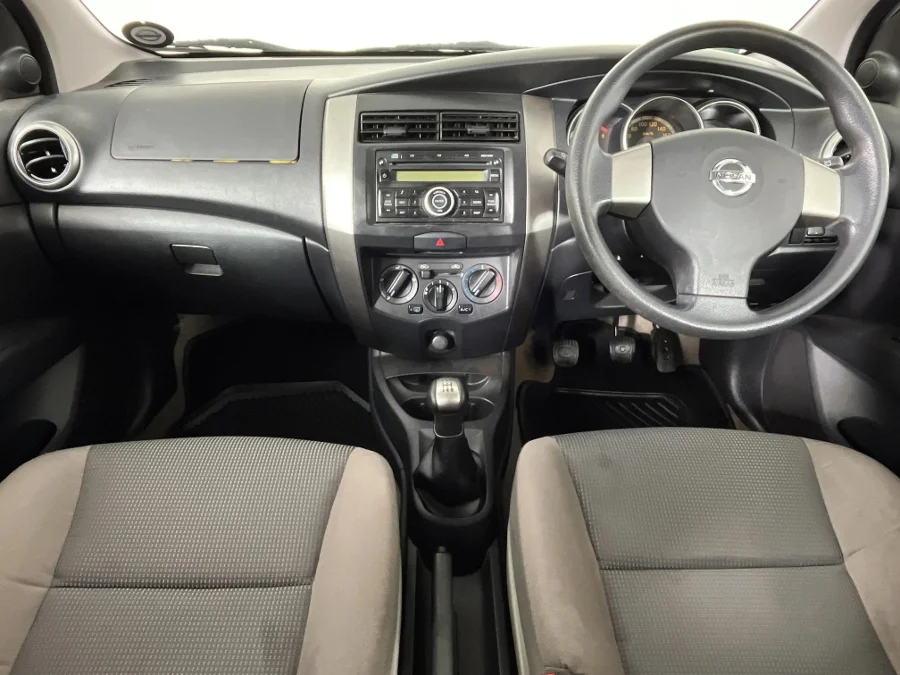 Used 2011 Nissan Livina 1.6 Acenta - WeBuyCars The Dome