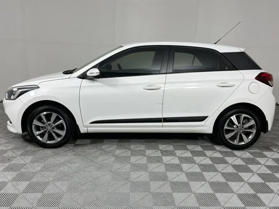 Used 2018 Hyundai i20 1.4 Fluid auto - WeBuyCars Silverlakes Used 2018 Hyundai i20 1.4 Fluid auto - WeBuyCars Silverlakes