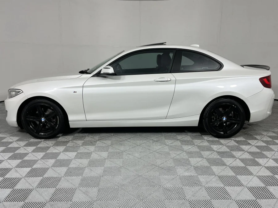 Used 2016 BMW 2 Series 220i coupe Luxury sports-auto - WeBuyCars Montana