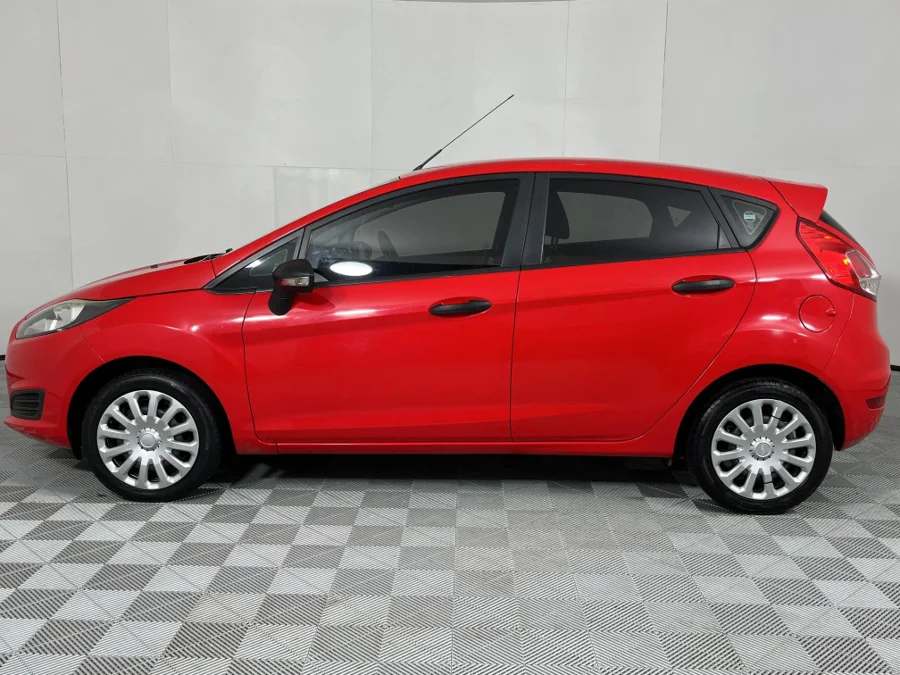 Used 2017 Ford Fiesta 5-door 1.0T Ambiente - WeBuyCars Gqeberha