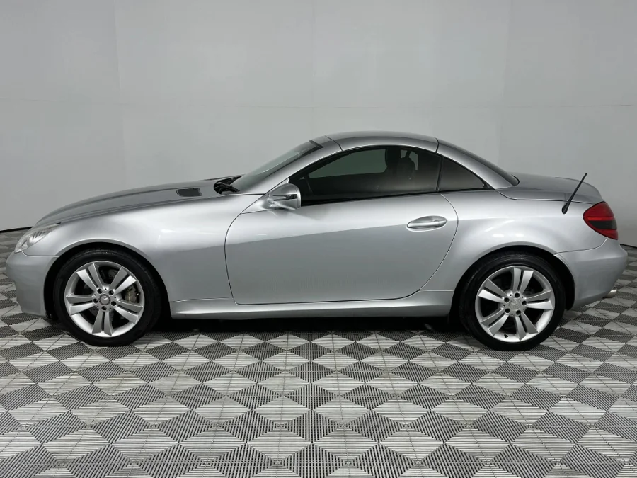 Used 2009 Mercedes-Benz SLK SLK350 - WeBuyCars Lansdowne