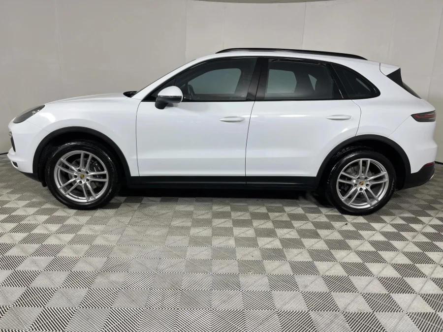 Used 2018 Porsche Cayenne S - WeBuyCars The Dome