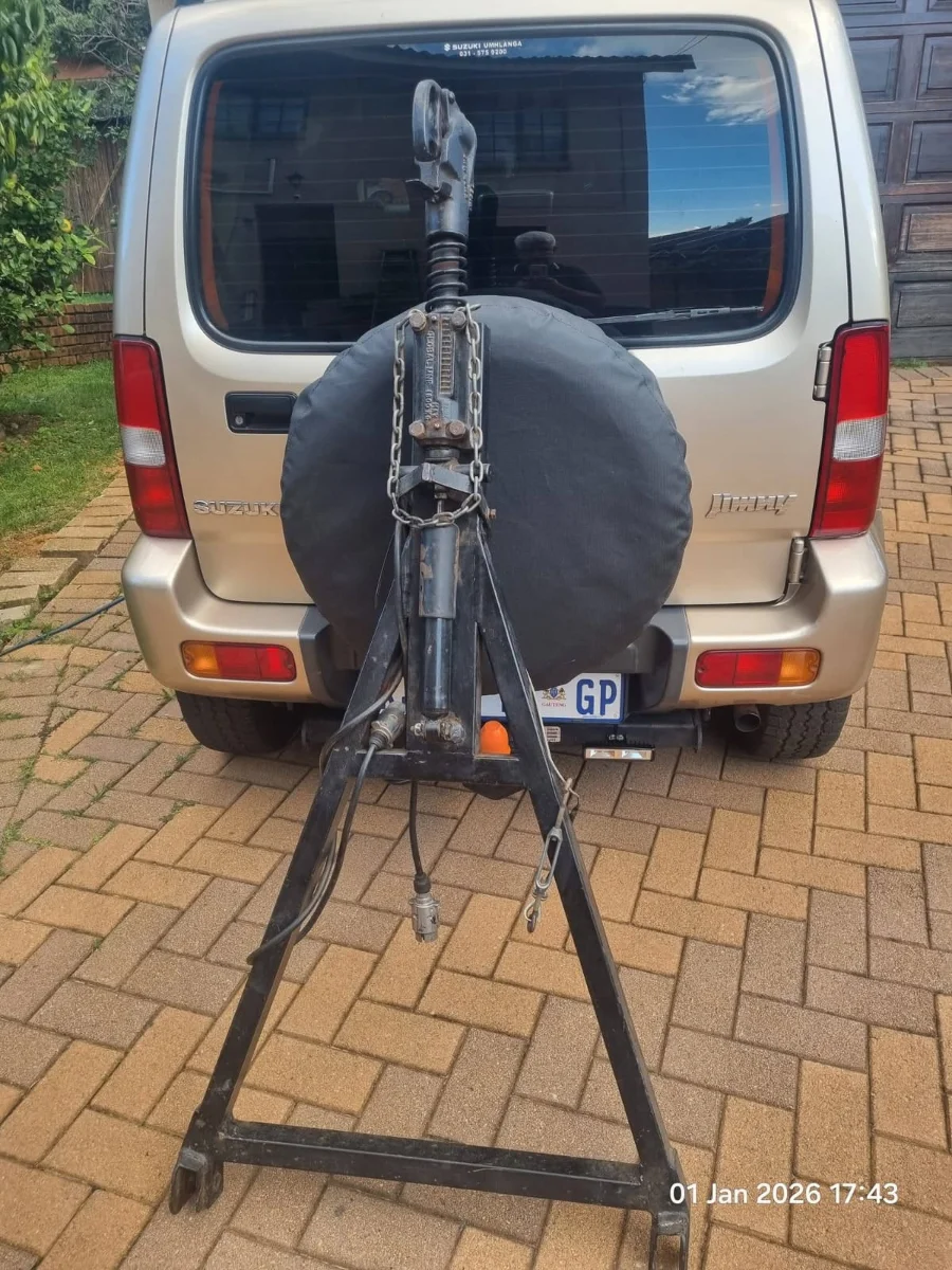 New 2009 Suzuki Jimny 1.3 - Private Seller New 2009 Suzuki Jimny 1.3 - Private Seller