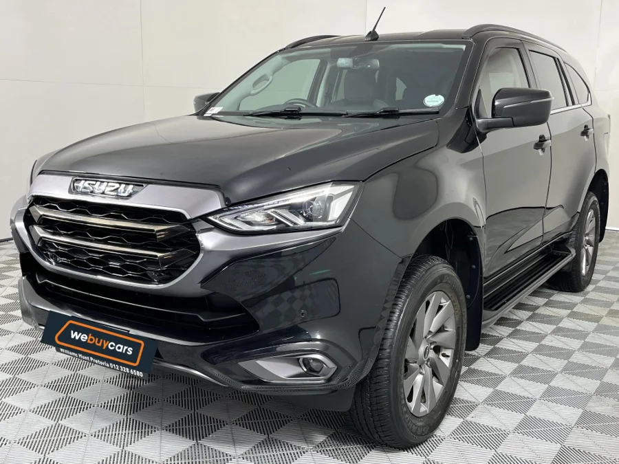 Used 2025 Isuzu mu-X 3.0TD LSE 4x4 - WeBuyCars Mbombela Used 2025 Isuzu mu-X 3.0TD LSE 4x4 - WeBuyCars Mbombela