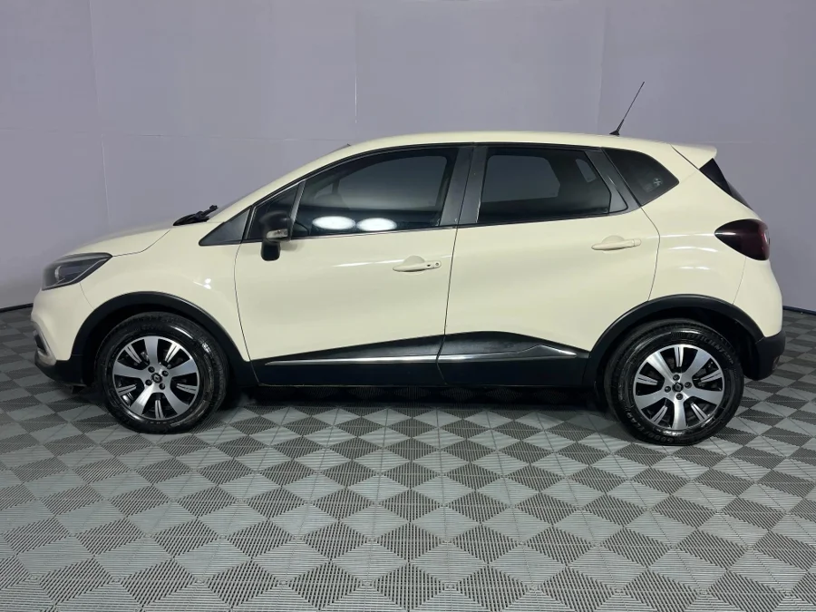 Used 2018 Renault Captur 66kW turbo Blaze - WeBuyCars Rustenburg Used 2018 Renault Captur 66kW turbo Blaze - WeBuyCars Rustenburg