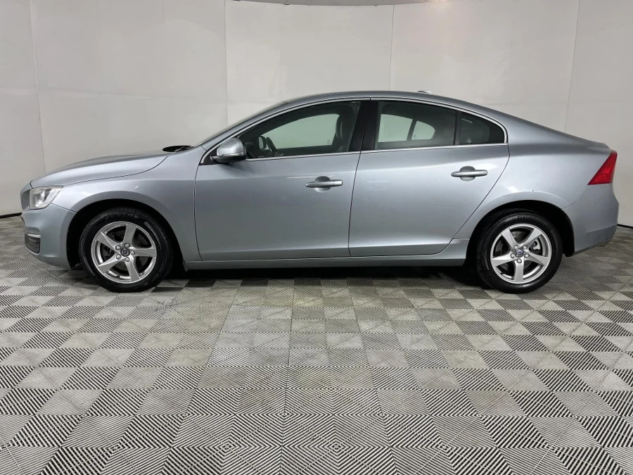 Used 2015 Volvo S60 T3 Momentum auto - WeBuyCars The Dome