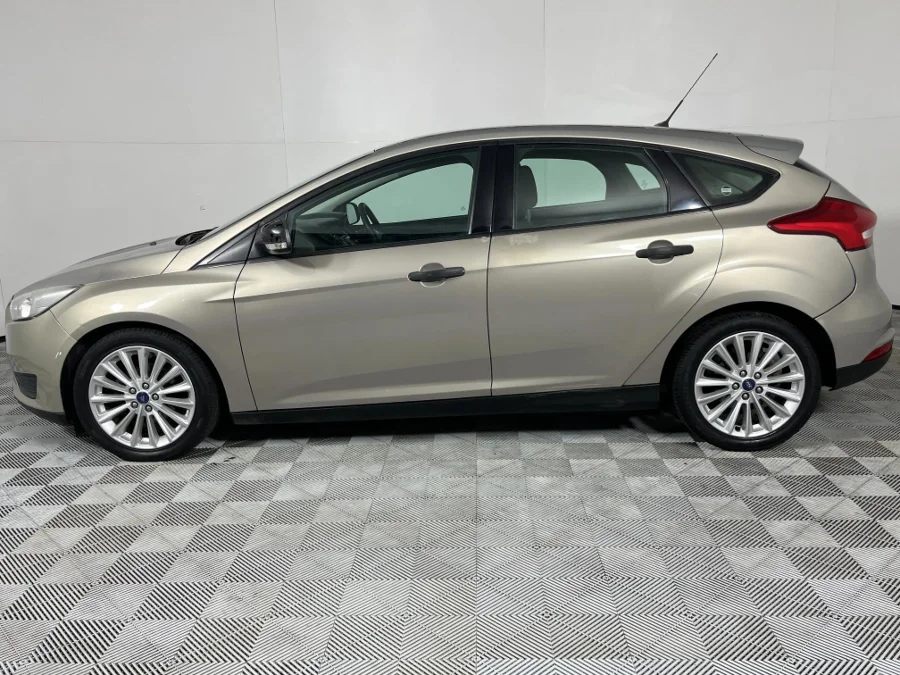 Used 2016 Ford Focus hatch 1.0T Ambiente - WeBuyCars Montana