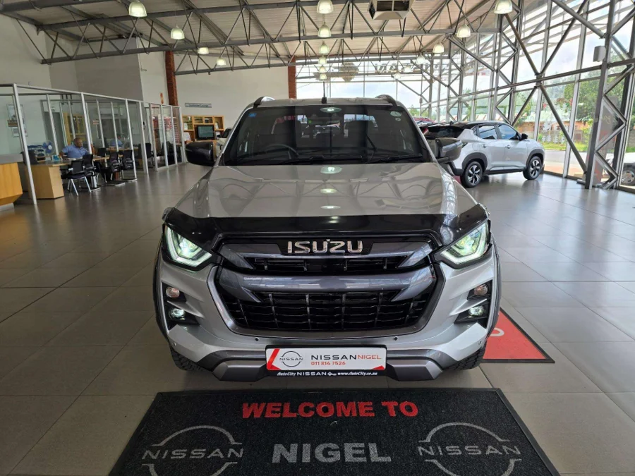 Used 2024 Isuzu D-Max 3.0TD double cab V-Cross - AutoCity Group Used 2024 Isuzu D-Max 3.0TD double cab V-Cross - AutoCity Group