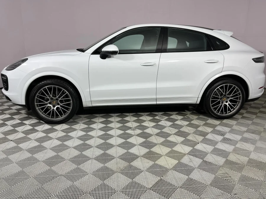 Used 2023 Porsche Cayenne coupe Platinum Edition - WeBuyCars Silverlakes