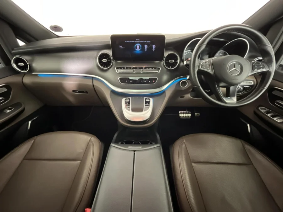 Used 2021 Mercedes-Benz V-Class V300d Avantgarde - WeBuyCars The Dome