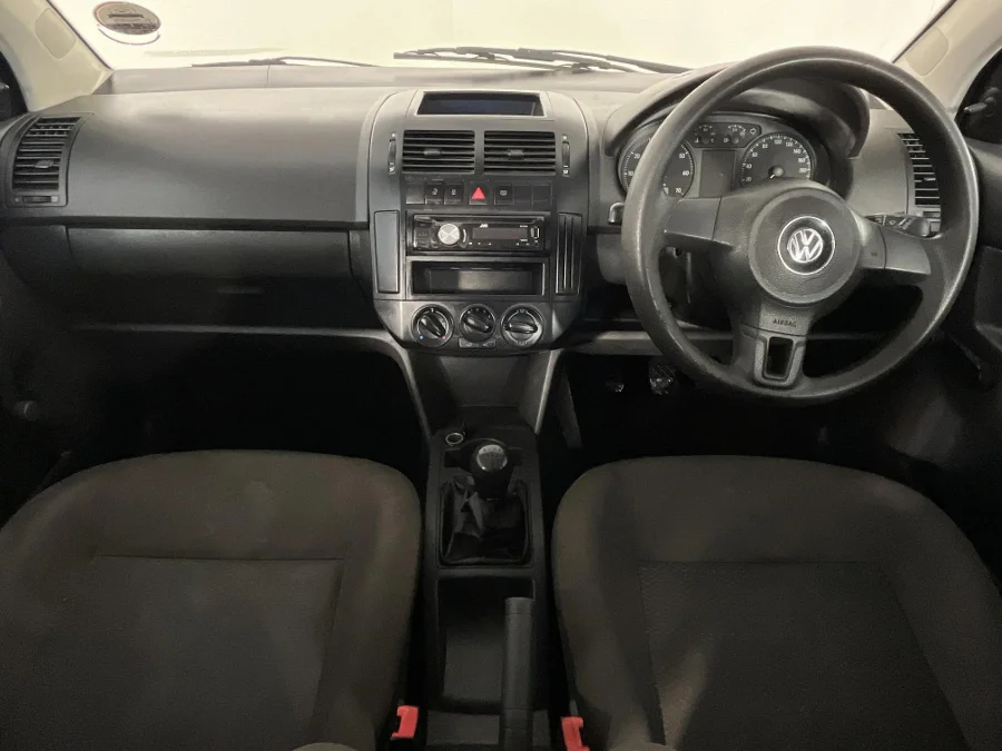 Used 2015 Volkswagen Polo Vivo hatch 1.4 Conceptline - WeBuyCars George