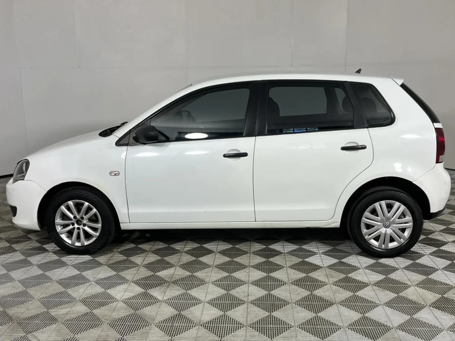 Used 2015 Volkswagen Polo Vivo hatch 1.4 Conceptline - WeBuyCars George