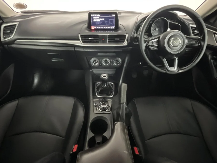 Used 2017 Mazda Mazda3 hatch 1.6 Dynamic - WeBuyCars Gqeberha