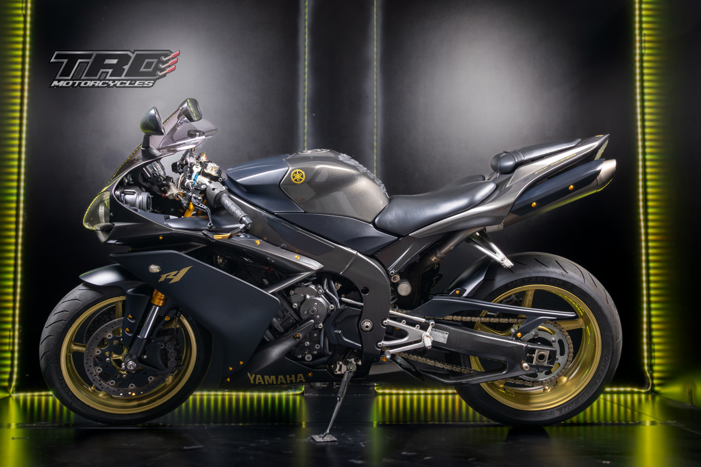 Used 2011 YAMAHA 1000 - 1700 YZF R1