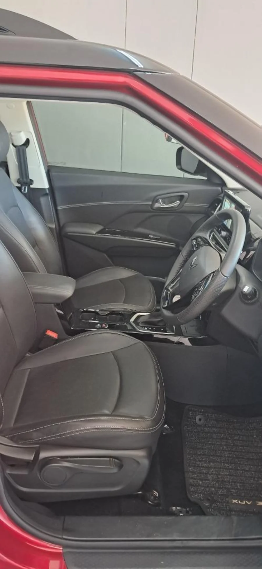 Used 2025 Mahindra XUV 3XO 1.2T AX7L - Mahindra Used Cars Centurion