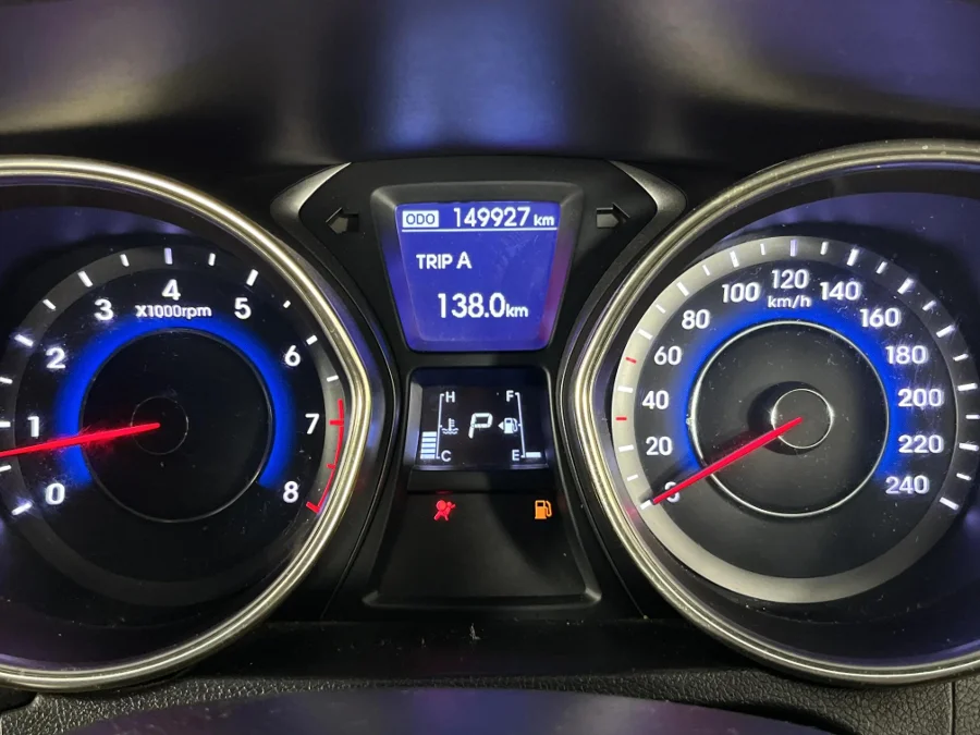 Used 2013 Hyundai Elantra 1.8 Executive auto - WeBuyCars The Dome