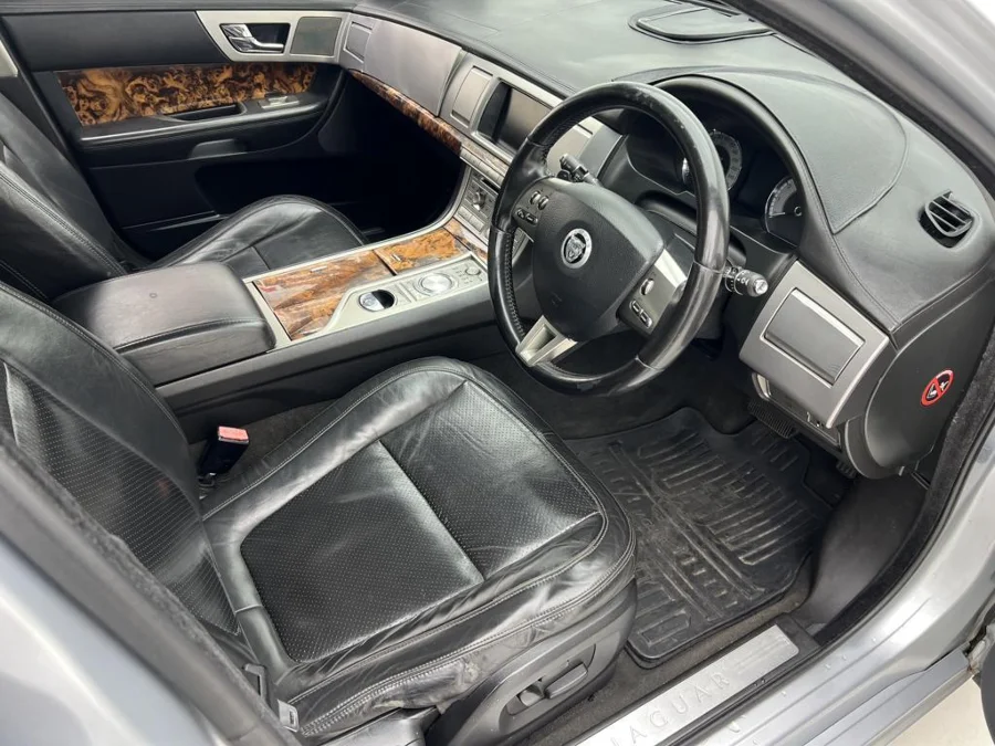 Used 2010 Jaguar XF 3.0 Premium Luxury - EBK Auto