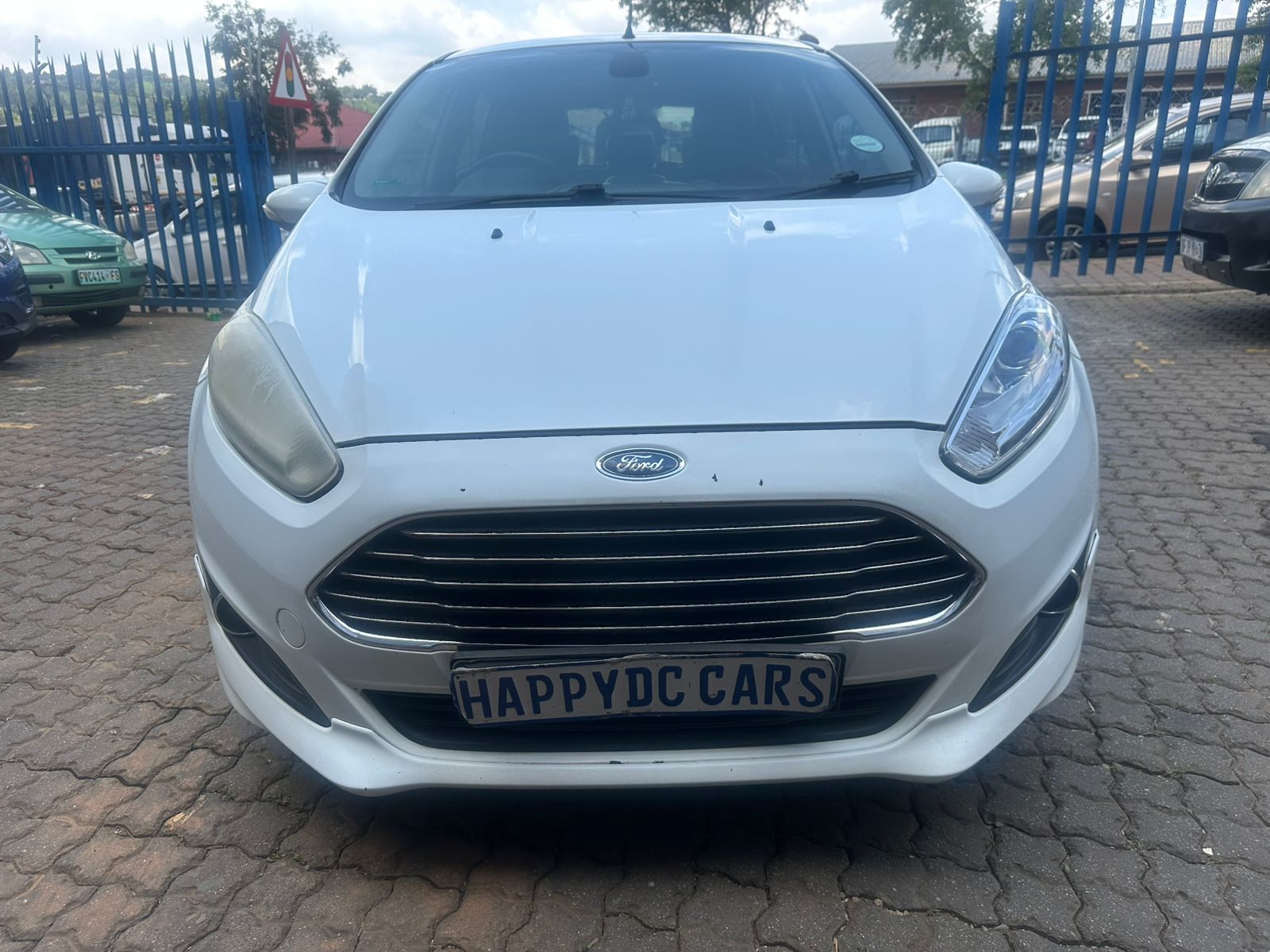 Used 2015 Ford Fiesta 5-door 1.0T Ambiente auto