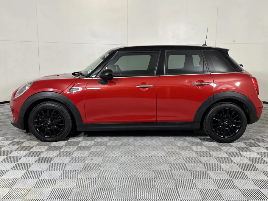 Used 2015 MINI Hatch One Hatch 5-door - WeBuyCars Midstream