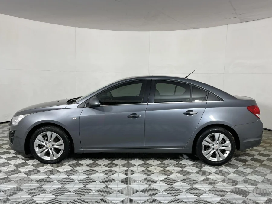 Used 2013 Chevrolet Cruze sedan 2.0D LT - WeBuyCars JHB South